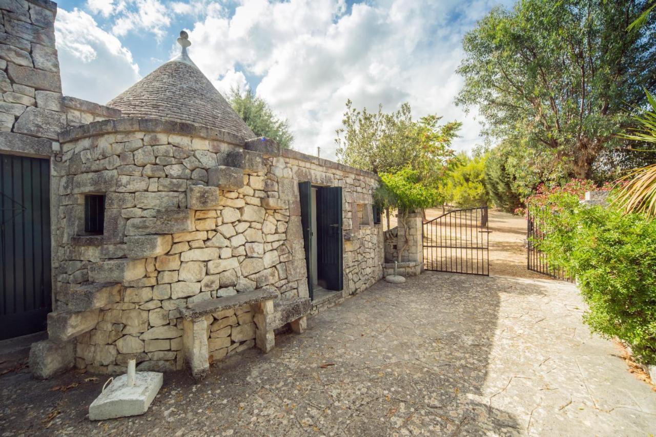 Trulli Girasoli E Viole Cocolicchio Екстериор снимка