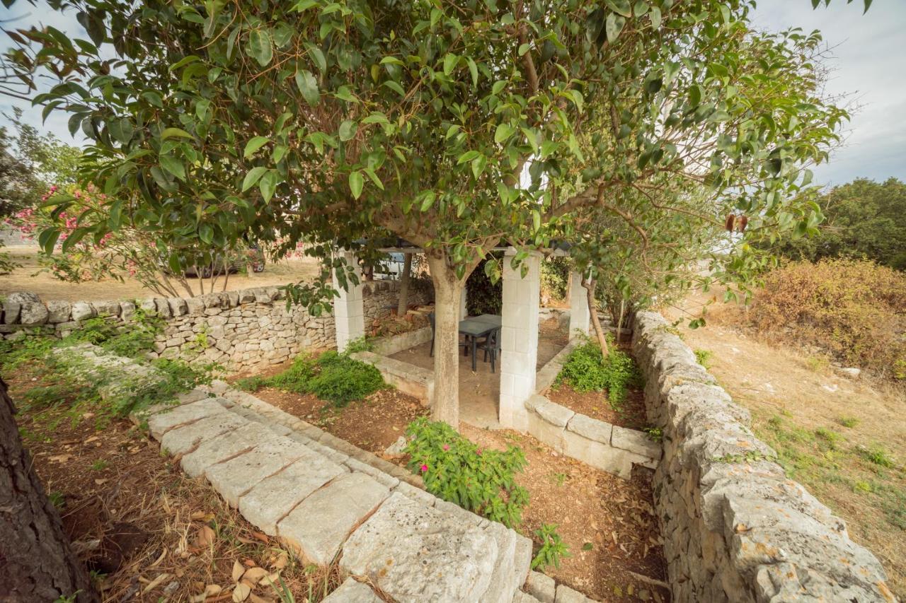 Trulli Girasoli E Viole Cocolicchio Екстериор снимка