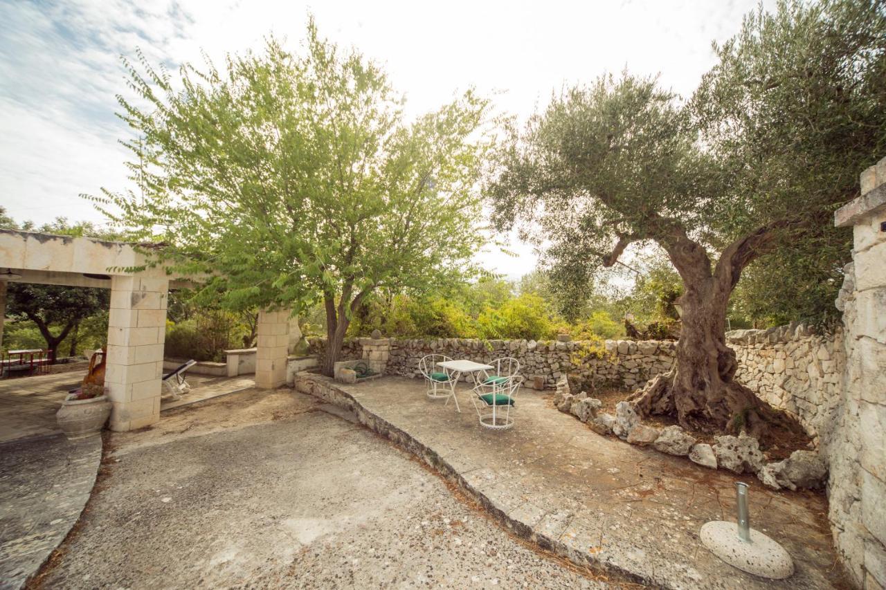 Trulli Girasoli E Viole Cocolicchio Екстериор снимка