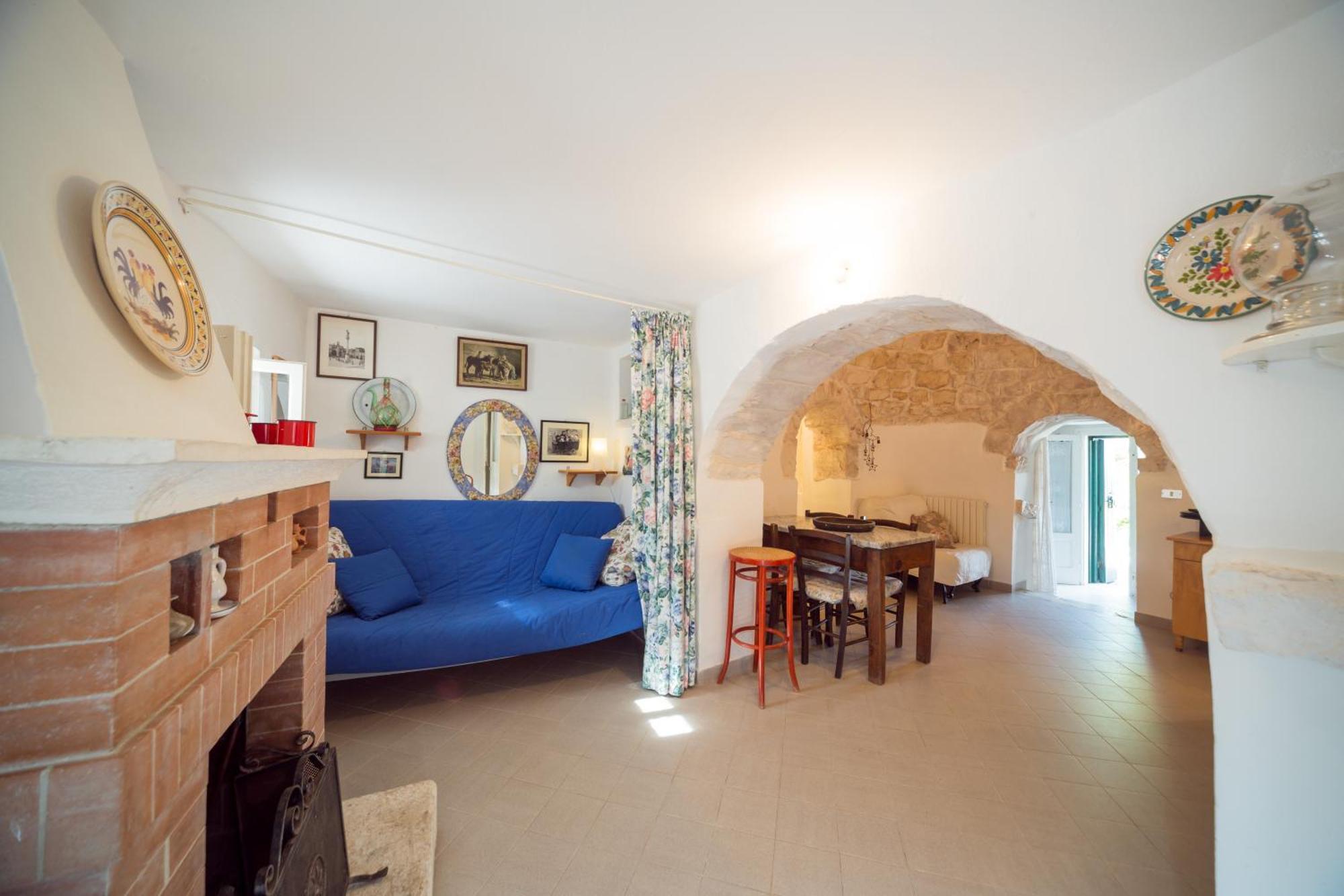 Trulli Girasoli E Viole Cocolicchio Стая снимка