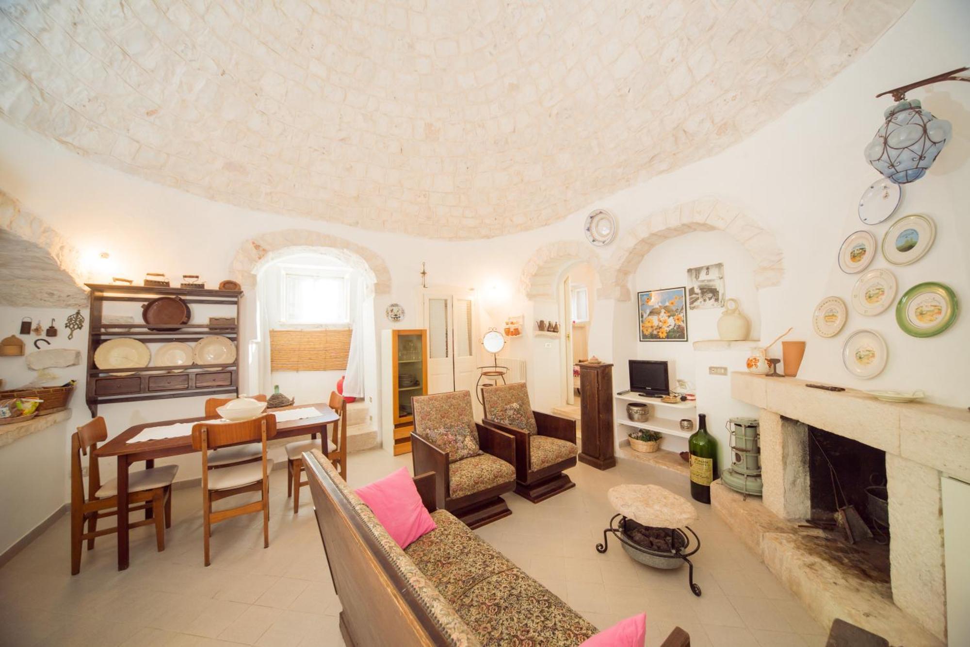 Trulli Girasoli E Viole Cocolicchio Стая снимка