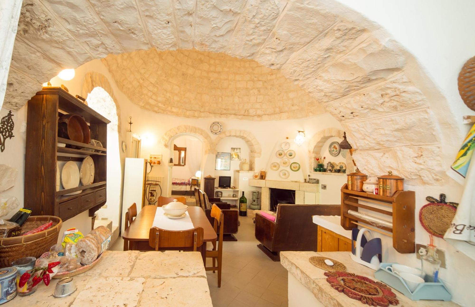 Trulli Girasoli E Viole Cocolicchio Стая снимка